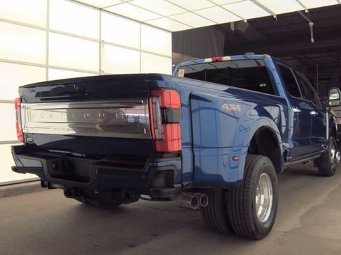 Used 2026 Ford F350 Platinum w/ Platinum Plus Package AWD/4WD image 2