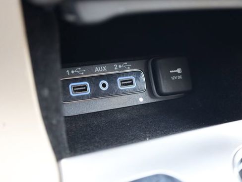 Used 2019 Jeep Grand Cherokee Laredo image 23