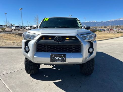 Used 2018 Toyota 4Runner SR5 Premium w/ Wilderness Package image 2