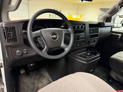 Used 2019 Chevrolet Express 3500 LT w/ LT Preferred Equipment Group RWD image 15