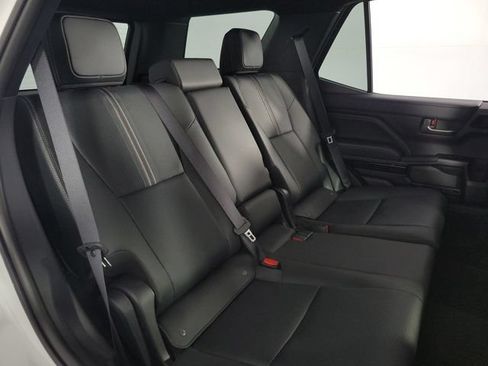 Used 2026 Toyota 4Runner Limited AWD/4WD image 17