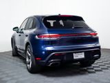 Certified 2022 Porsche Macan w/ Premium Package Plus image 3
