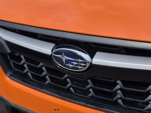 Used 2018 Subaru Crosstrek 2.0i Premium w/ Moonroof Package AWD/4WD image 12