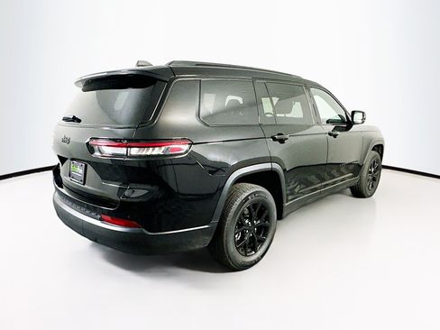 Used 2024 Jeep Grand Cherokee L Laredo AWD/4WD image 9