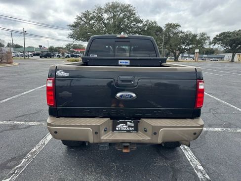 Used 2014 Ford F250 King Ranch w/ King Ranch w/Chrome Package image 7