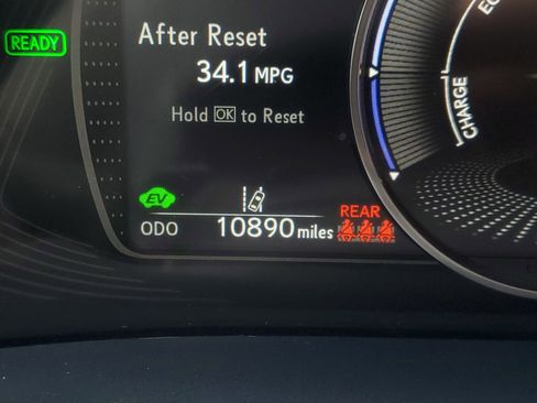 Used 2025 Lexus ES 300h w/ Premium Package FWD image 25