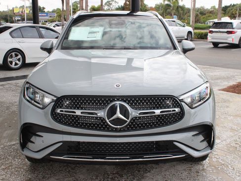 Used 2026 Mercedes-Benz GLC 300 image 6