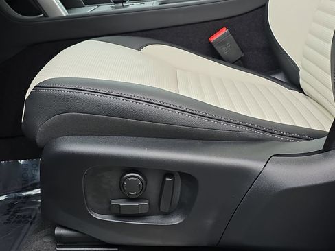 New 2026 Land Rover Discovery Sport Landmark AWD/4WD image 30