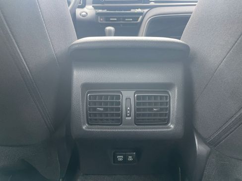 Used 2025 Toyota Camry LE image 23