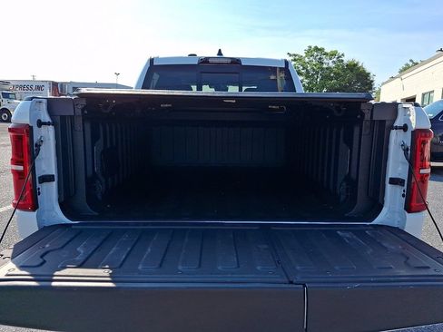 Used 2025 RAM 1500 Limited AWD/4WD image 35