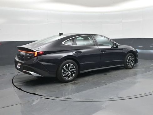 Used 2026 Hyundai Sonata Blue image 4