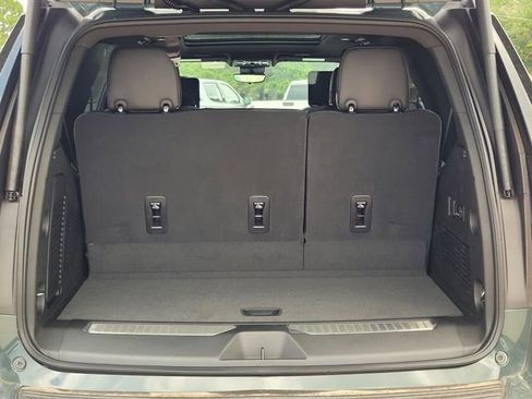 New 2026 GMC Yukon AT4 Ultimate AWD/4WD image 9