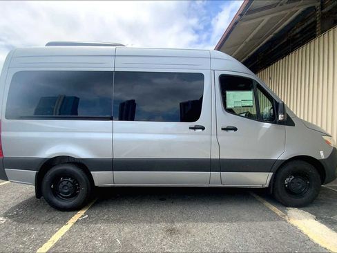 New 2025 Mercedes-Benz Sprinter 2500 image 6