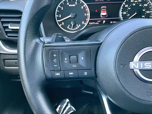 Used 2023 Nissan Rogue S AWD/4WD image 23