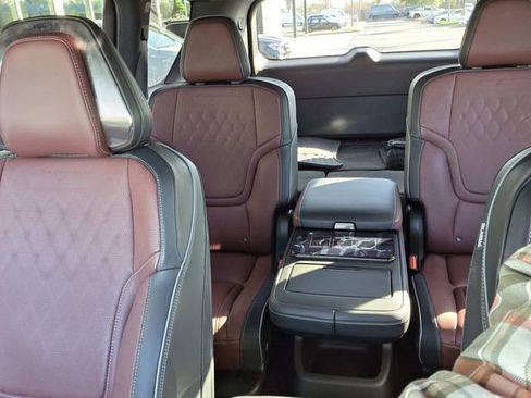 Used 2025 INFINITI QX80 Autograph image 23