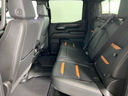 Used 2024 GMC Sierra 1500 AT4 w/ Technology Package image 21