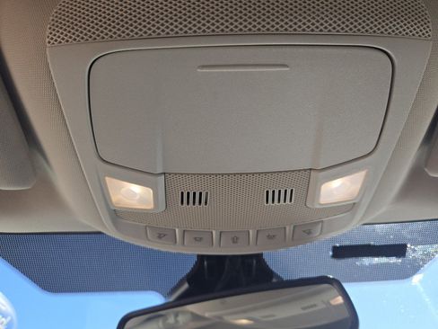 Used 2024 Ford Edge SEL image 30