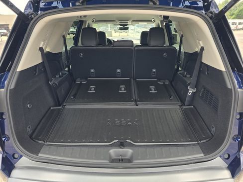 New 2026 Nissan Pathfinder SL w/ Cargo Package AWD/4WD image 26