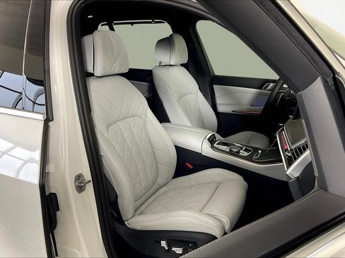New 2026 BMW X5 xDrive40i image 14