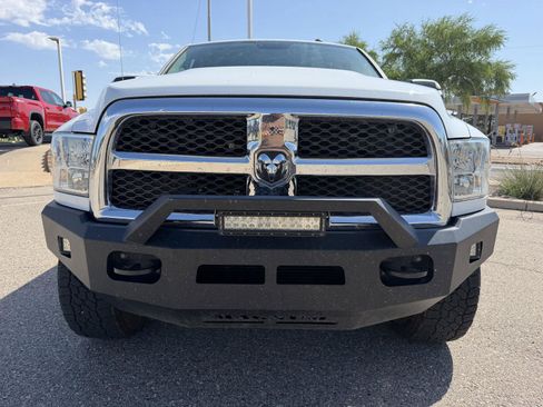 Used 2017 RAM 2500 Tradesman w/ Chrome Appearance Group AWD/4WD image 9