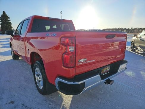 Used 2024 Chevrolet Silverado 1500 LT image 3