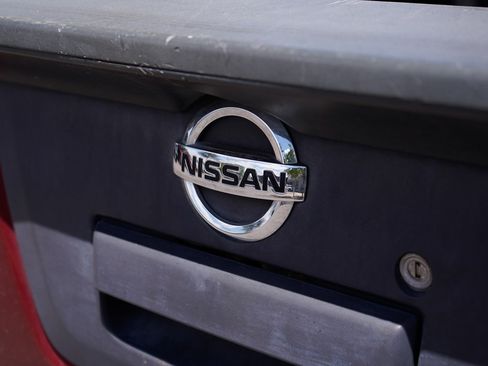 Used 2019 Nissan Frontier SV RWD image 10