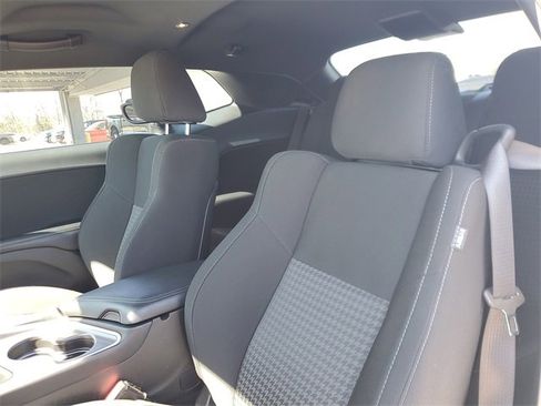 Used 2021 Dodge Challenger R/T w/ Blacktop Package image 9