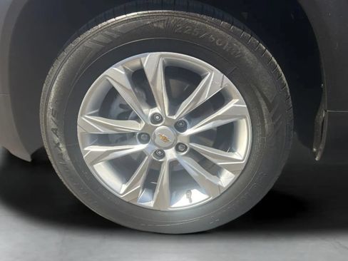 Used 2021 Chevrolet TrailBlazer LS AWD/4WD image 30