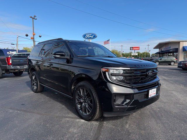 Used 2025 Ford Expedition Platinum w/ Stealth Performance Package AWD/4WD image 6