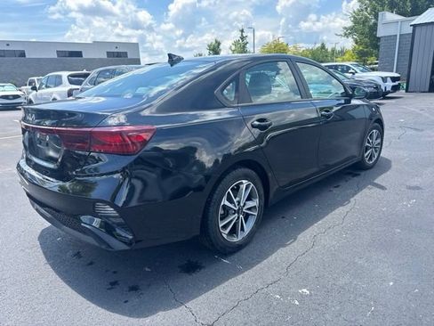 Certified 2023 Kia Forte LXS FWD image 5