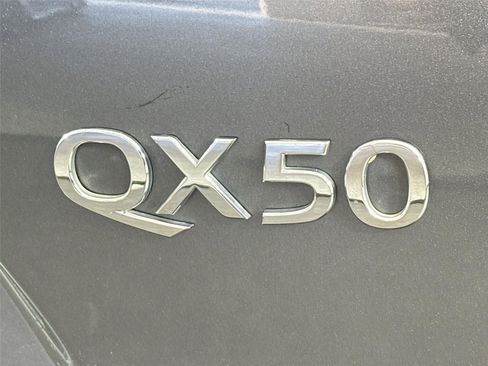 Used 2021 INFINITI QX50 Luxe w/ Appearance Package AWD/4WD image 14