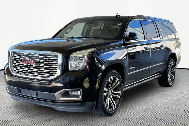Used 2019 GMC Yukon XL Denali w/ Denali Ultimate Package AWD/4WD image 3