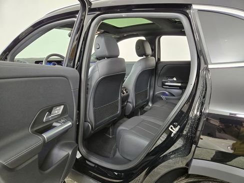 Certified 2026 Mercedes-Benz GLA 250 4MATIC image 17
