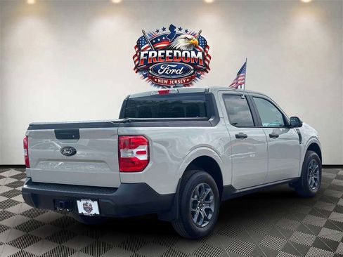 Used 2025 Ford Maverick XLT w/ Equipment Group 301A AWD/4WD image 4