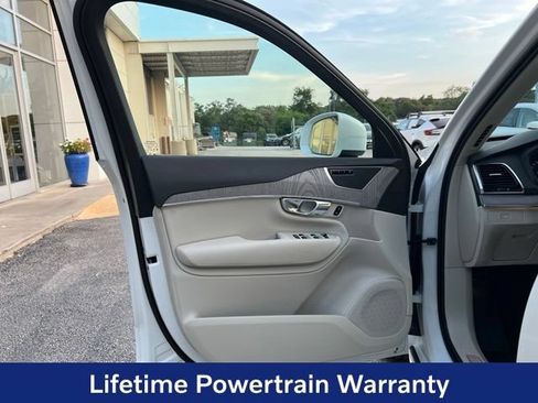 Certified 2025 Volvo XC90 B5 Plus w/ Protection Package Premier AWD/4WD image 10