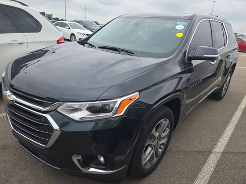 Used 2021 Chevrolet Traverse Premier AWD/4WD image 5