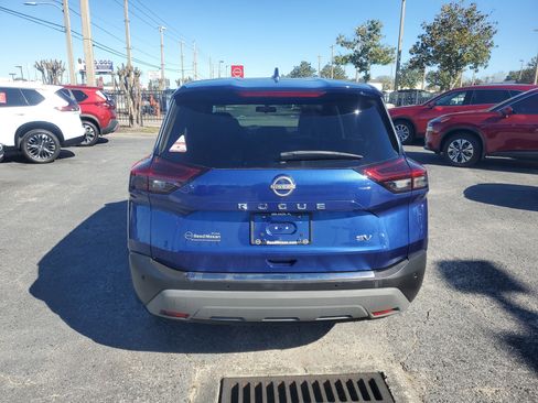 Certified 2023 Nissan Rogue SV image 5