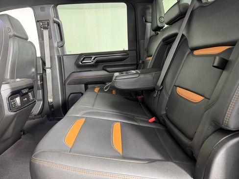 Used 2024 GMC Sierra 2500 AT4 w/ AT4 Premium Plus Package AWD/4WD image 29
