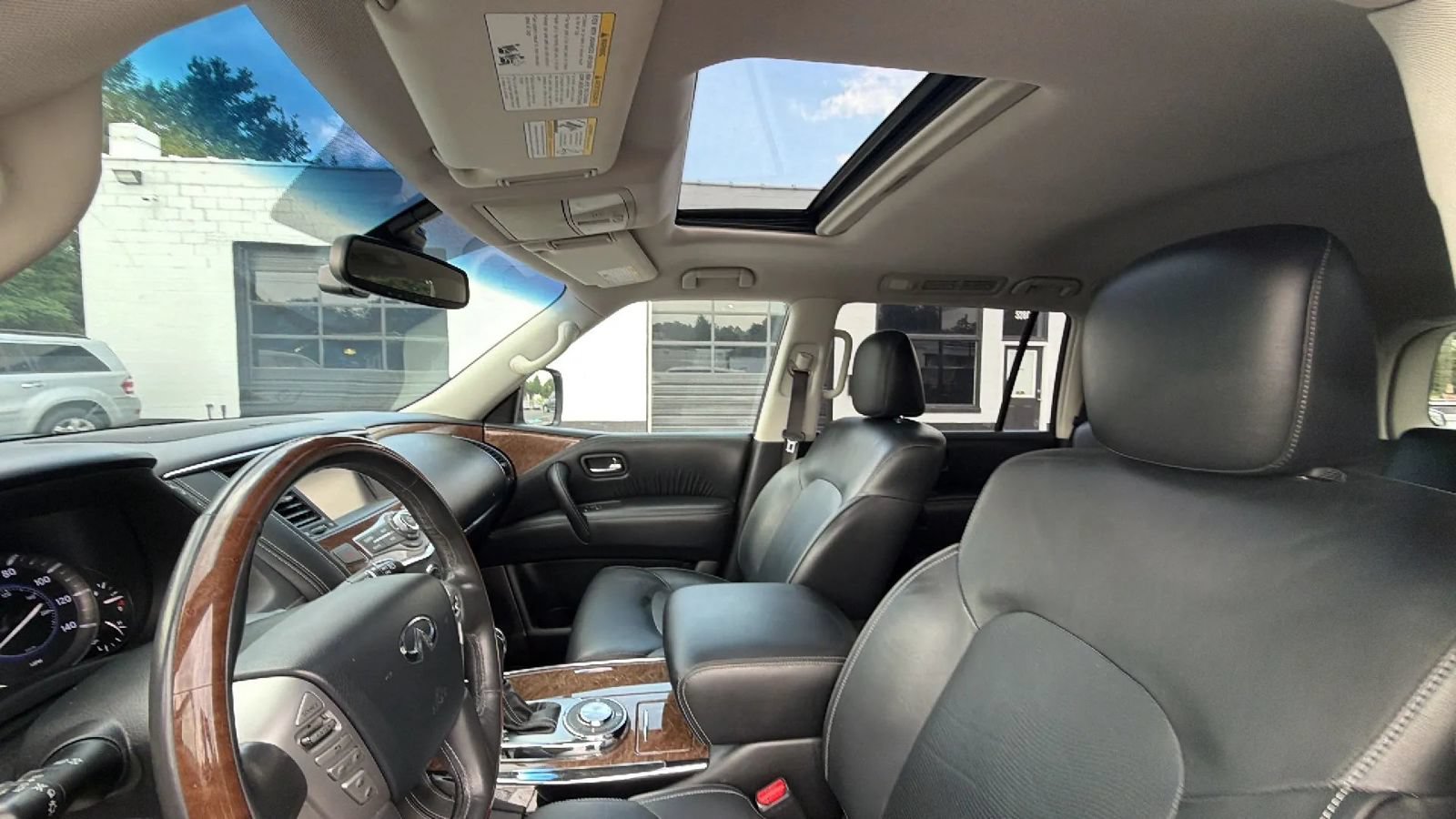 Used 2017 INFINITI QX80 2WD image 16