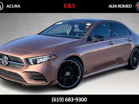 Used 2022 Mercedes-Benz A 220 image 1