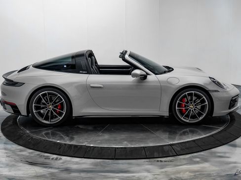 Used 2022 Porsche 911 Targa 4S AWD/4WD image 24