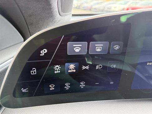 Used 2024 Lucid Air Pure image 36