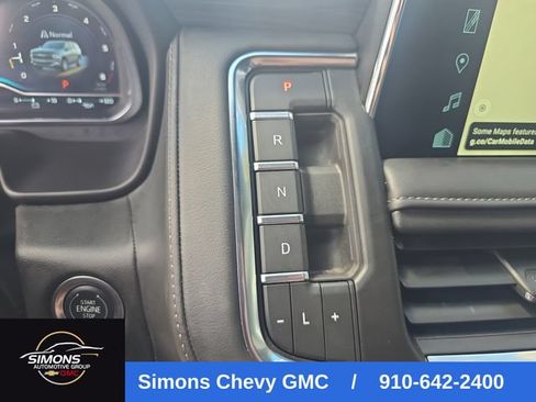 Used 2024 Chevrolet Suburban LT RWD image 23