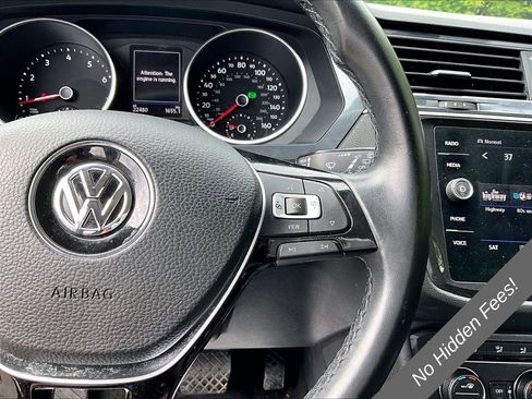 Used 2019 Volkswagen Tiguan SE w/ Panoramic Sunroof Package AWD/4WD image 15