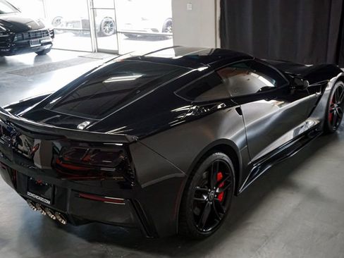 Used 2019 Chevrolet Corvette Stingray Coupe RWD image 54
