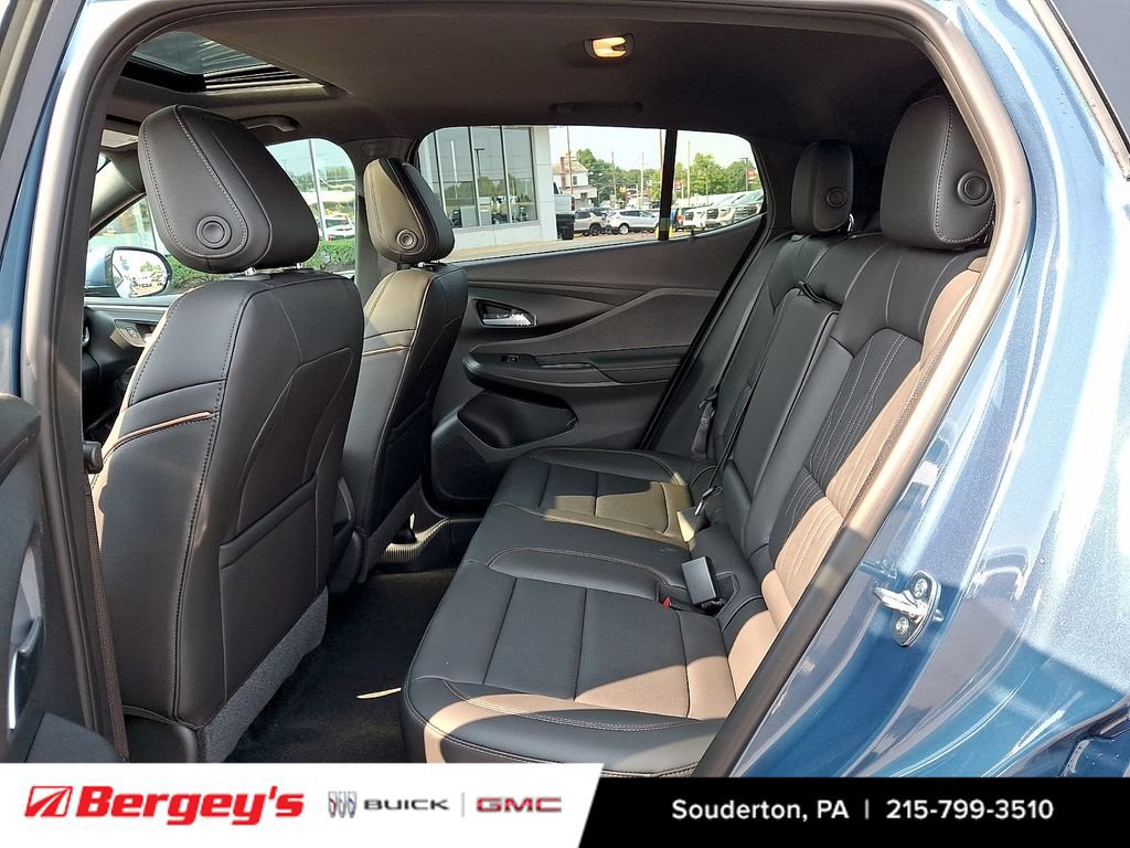 New 2026 Buick Envista Sport Touring FWD image 7