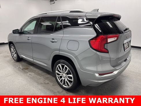 Used 2023 GMC Terrain Denali w/ Denali Premium Package image 4