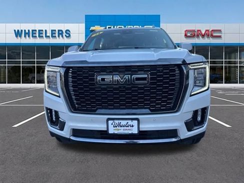 Used 2024 GMC Yukon XL Denali Ultimate image 10