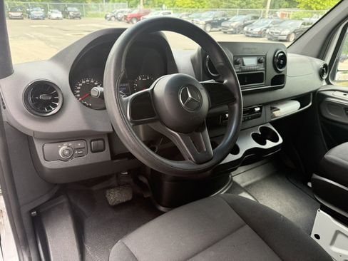 Used 2019 Mercedes-Benz Sprinter 170 image 17