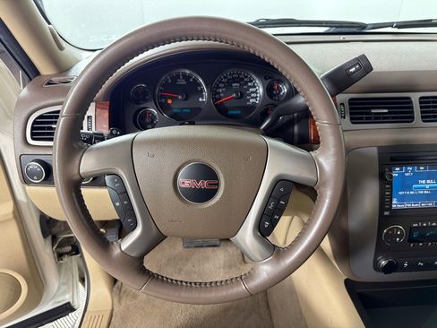 Used 2009 GMC Yukon SLT image 14